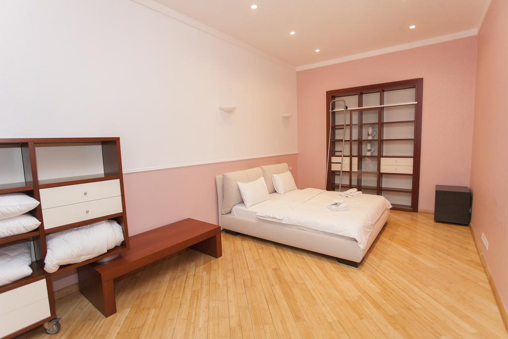 Apartment On Sumskaya No Smoking Kharkiv Extérieur photo